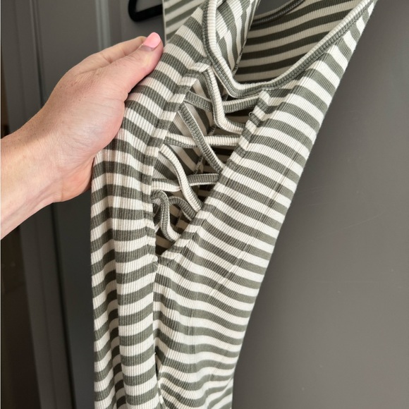 Striped bodycon dress - Picture 3 of 4